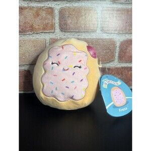 Squishmallow Kellytoy Plush Specialty Foods Fresa as Frosted Pastry  5" Inch New